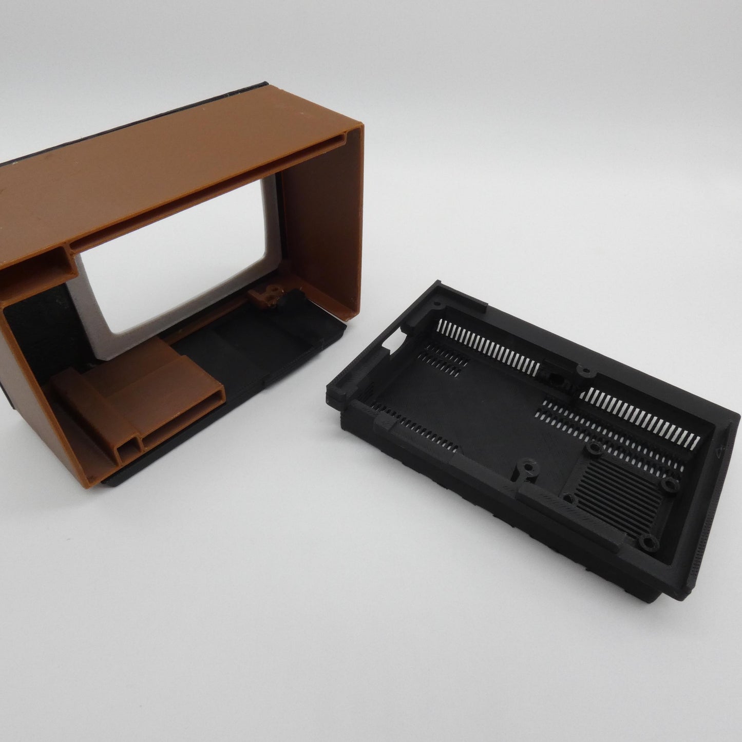 1/6 Scale Doll Furniture Decor Retro TV Tube Television Brown Wood Like Case Rabbit Ear Antennas Barbie Integrity Toys FR Bratz 1:6 Diorama