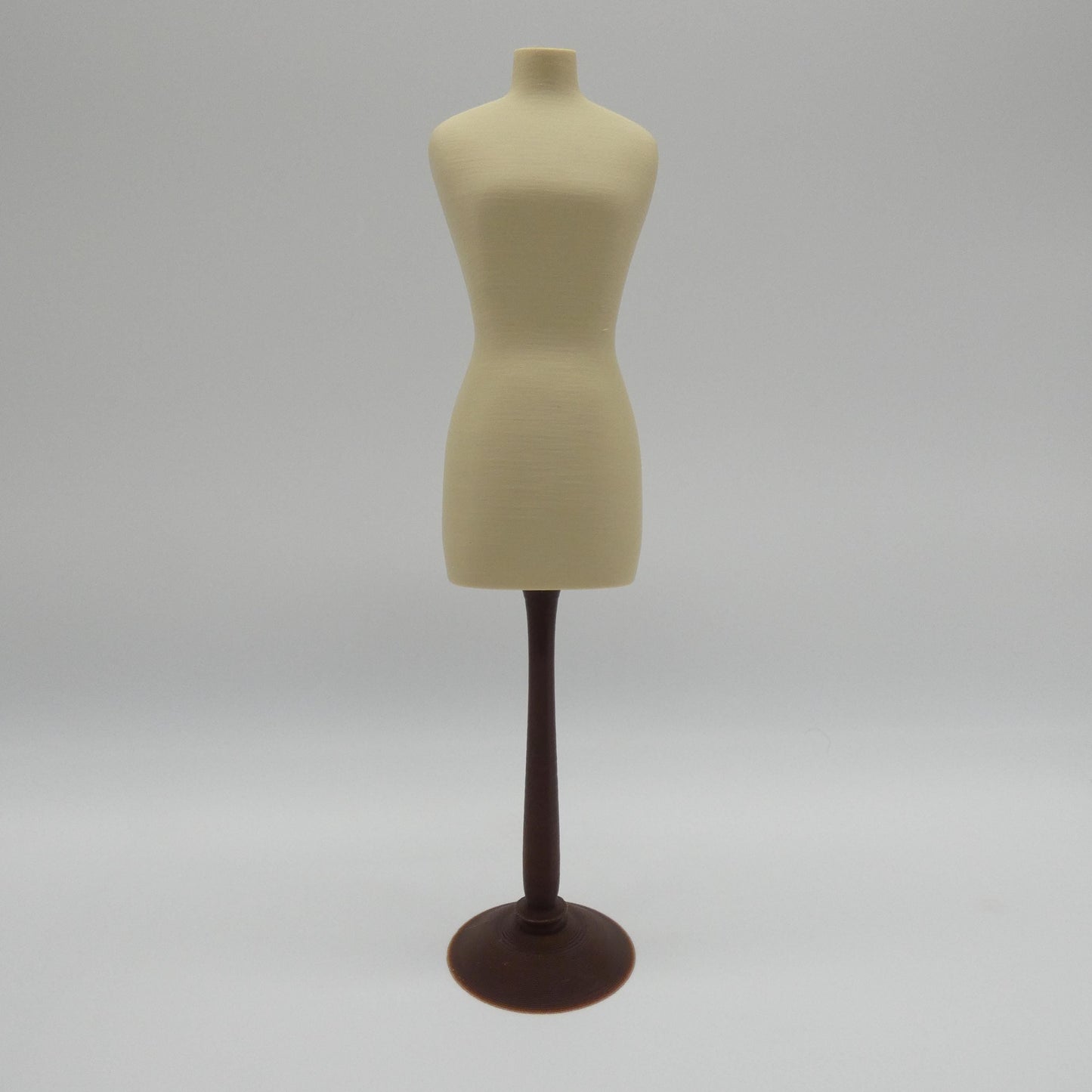 1/6 Scale Doll Furniture Dress Form Tan Mannequin On Brown Stand OR Choose Your Own Colors Barbie Ken Integrity Toys FR Bratz 1:6 Diorama