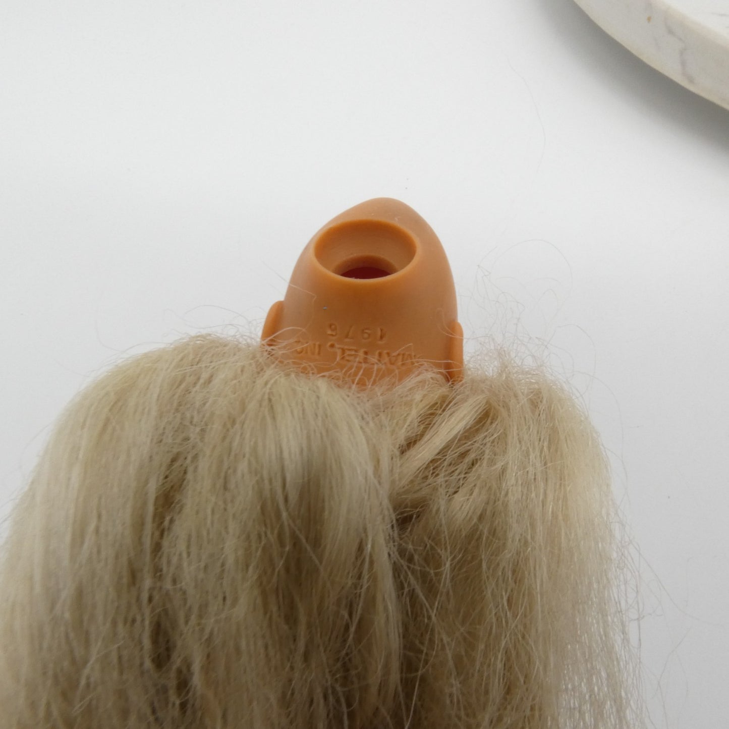 Barbie Doll Head Superstar Face Blonde Wavy Straight Hair Medium Light Skin 90s