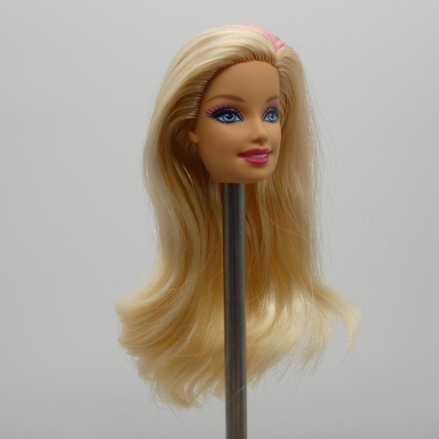 Barbie In A Mermaid Tale 2 Merliah Doll Head Blonde Pink Hair 2012 X0093 Mattel