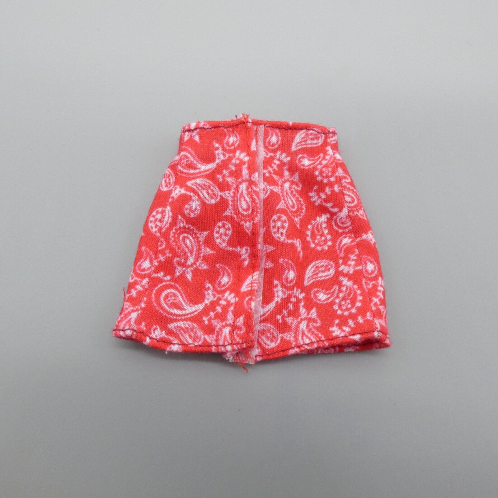 Barbie Curvy Doll  Size Skirt White On Red Paisley Print Mid Thigh Pencil