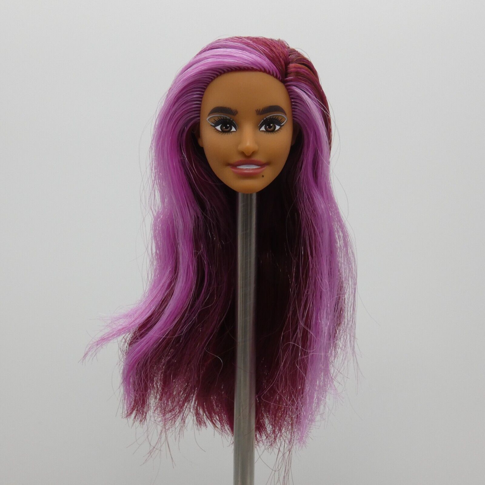 Barbie Fashionistas 207 Doll Head Greek Face Magenta Pink Hair Medium Skin HJT04