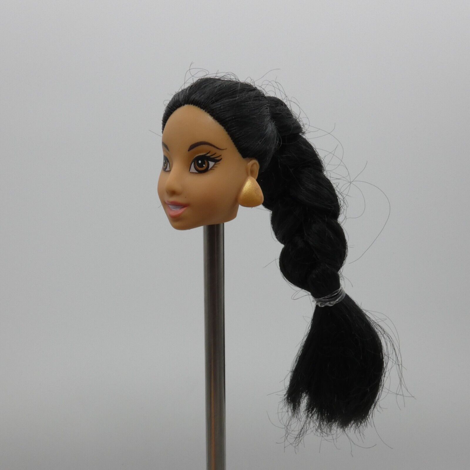 Disney Sparkling Princess Jasmine Doll Head Only 2011 Black Hair Molded Earrings