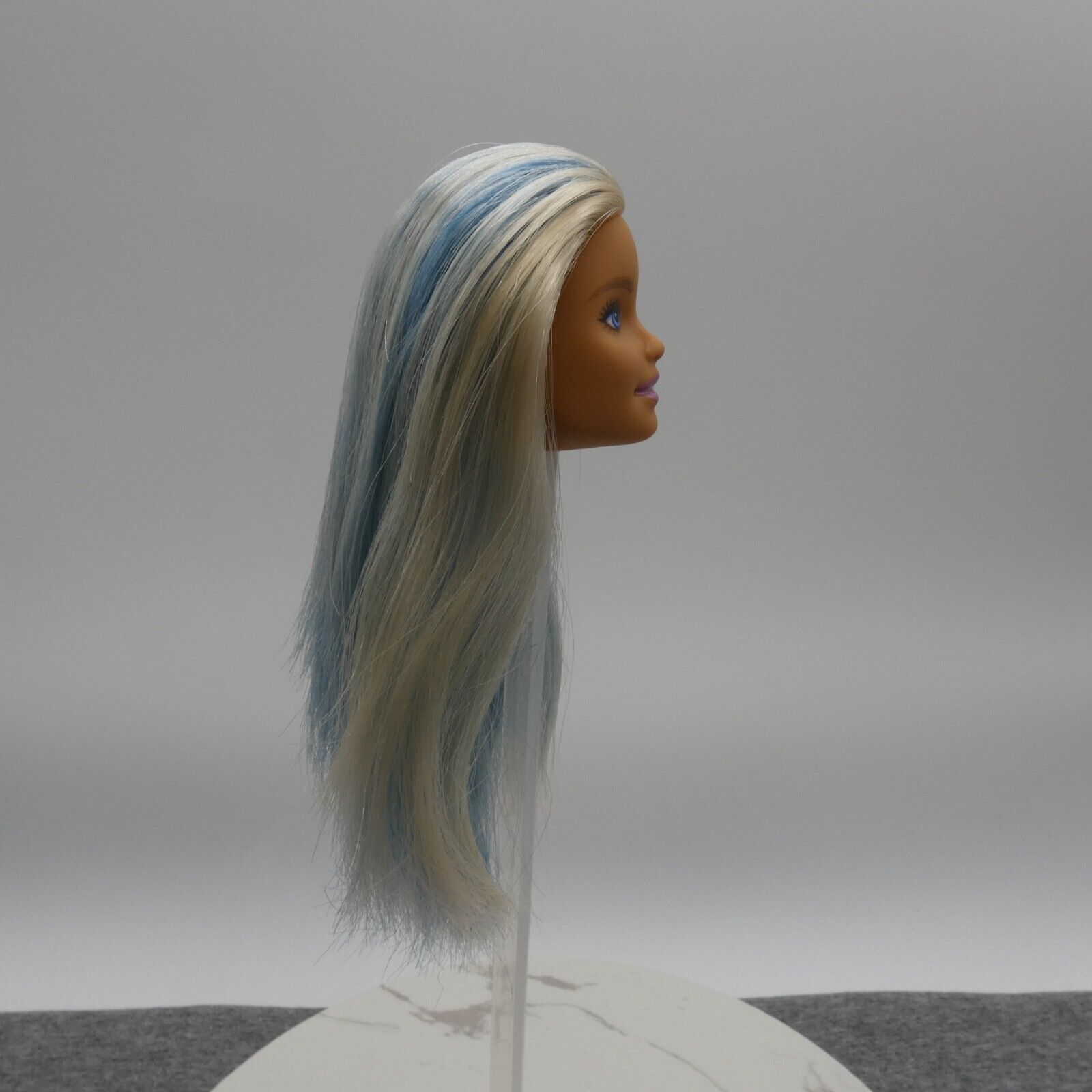 Barbie Fashionistas 120 Doll Head Only Millie White Blue Hair 2019 Mattel FXL53