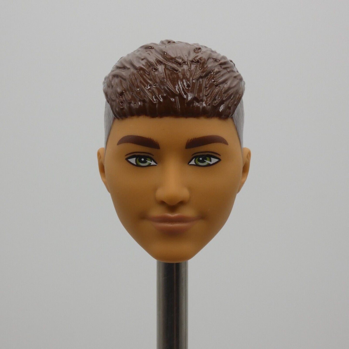 Barbie Fashionistas 195 Ken Doll Head Brown Hair French Crop Green Eyes HJT59 Y7