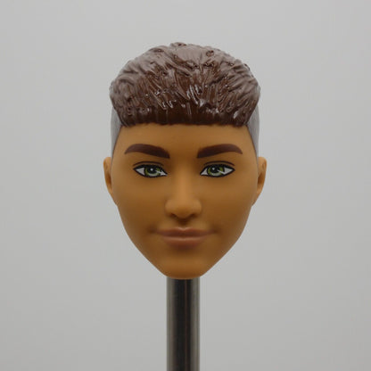 Barbie Fashionistas 195 Ken Doll Head Brown Hair French Crop Green Eyes HJT59 Y7