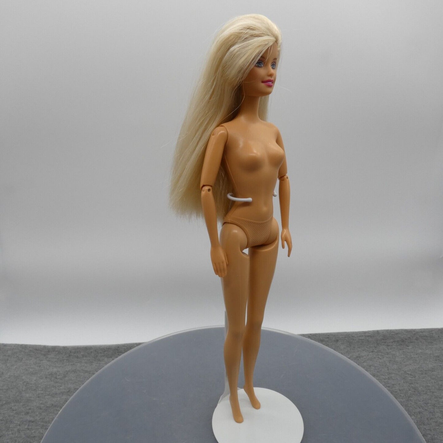 Barbie Doll Generation Girl CEO Face Blonde Articulated Jointed Elbows Mattel