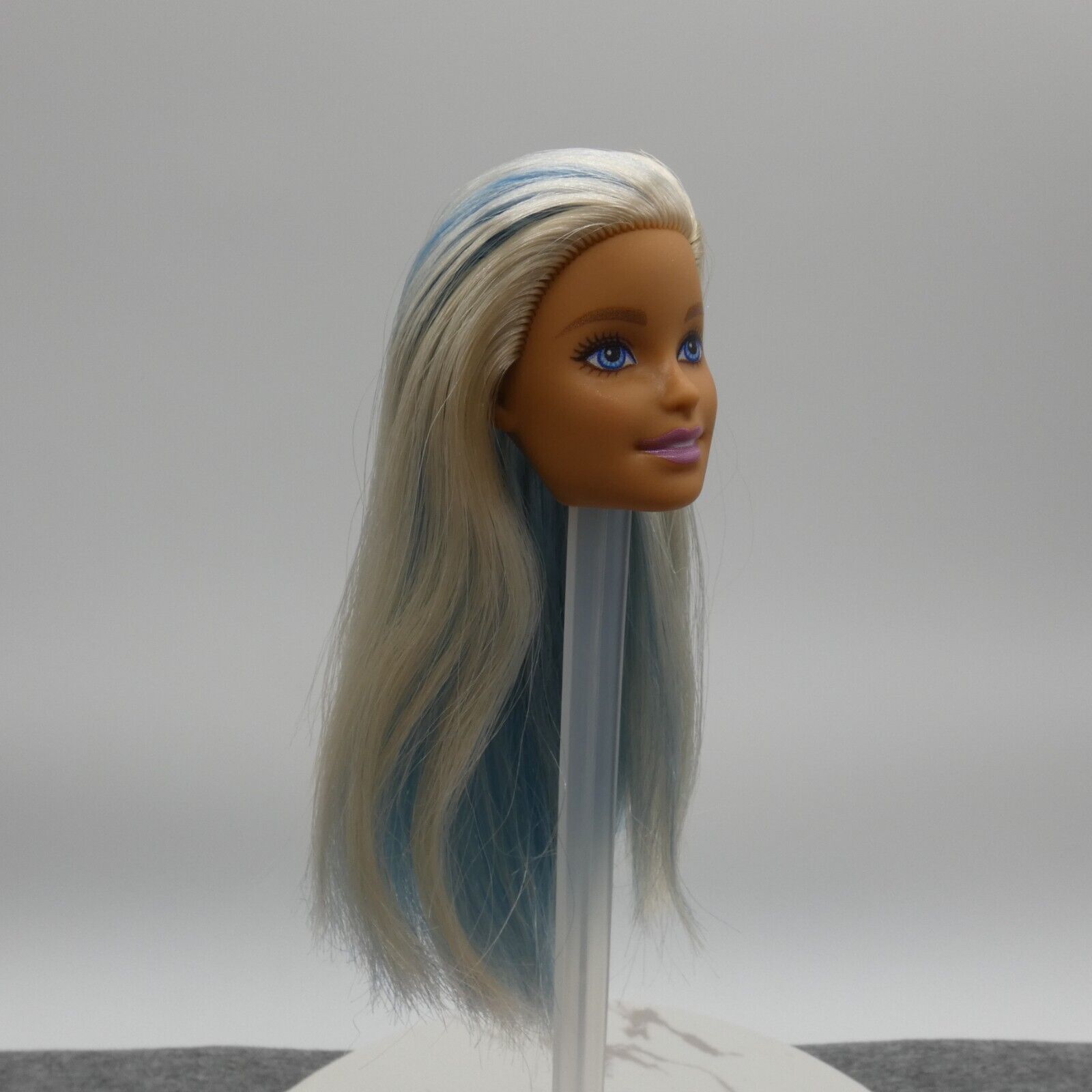 Barbie Fashionistas 120 Doll Head Only Millie White Blue Hair 2019 Mattel FXL53