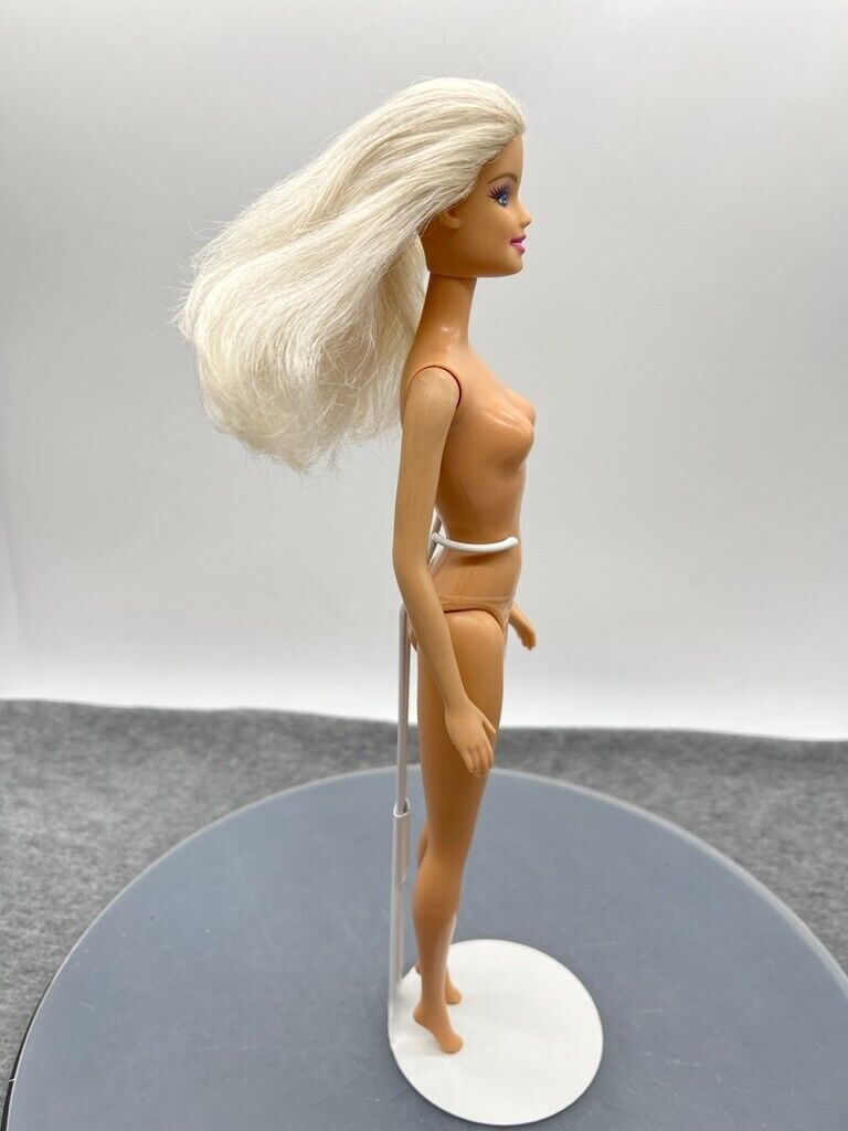 Barbie Doll Generation Girl Face Blonde Hair 2010 Body Straight Arms Mattel 8233