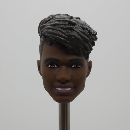 Barbie Fashionistas Ken Doll Head Spiky Quiff AA Dark Skin Tone 2022 HBV03 02