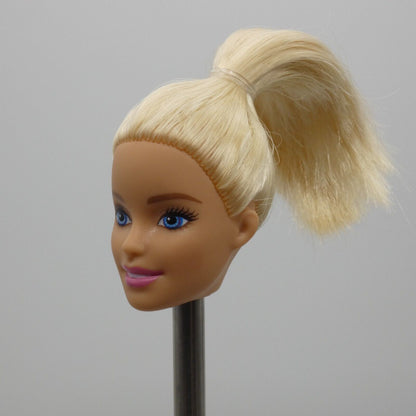 Barbie Fashionistas Doll Millie Face Blonde Light Skin Wellness Spa 2020 GJG55