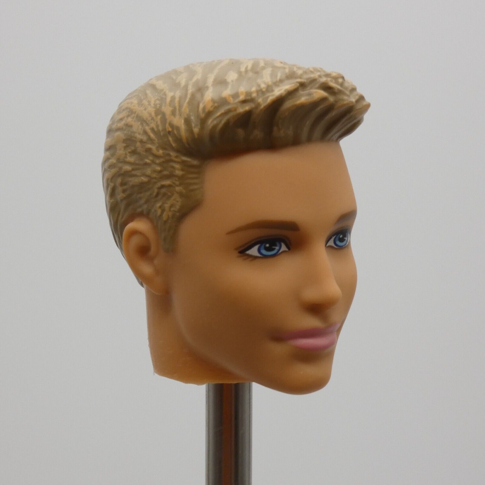 Barbie Fashionistas Glam Ken Ryan Doll Head Molded Blonde Hair 2013 Mattel BFW10