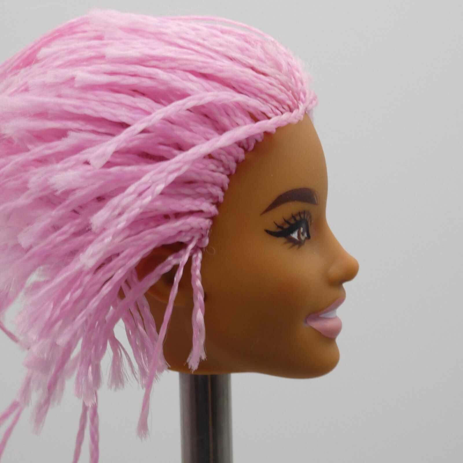 Barbie Extra 10 Doll Head Alec Face AA Medium Light Skin Pink Braids GXF09 2021