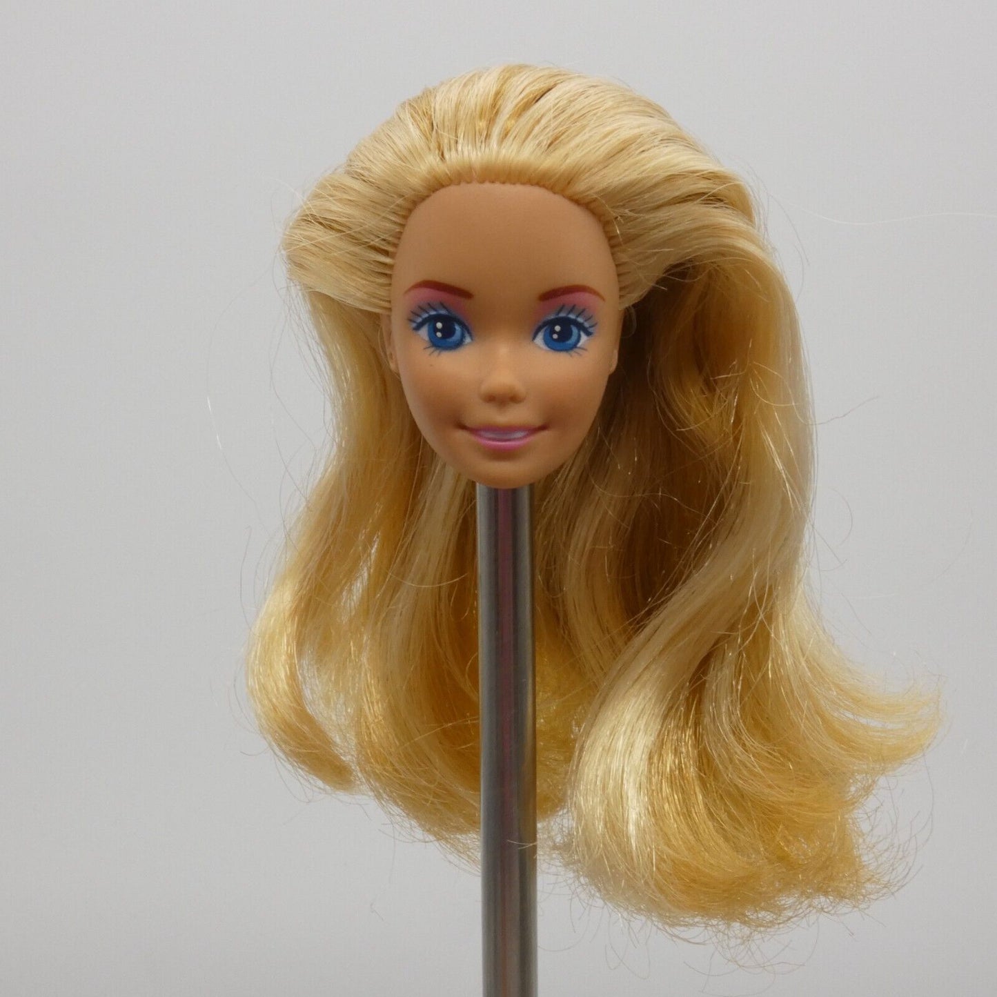 Barbie Animal Lovin Doll Head SuperStar Blonde Medium Light Skin 1989 Mattel