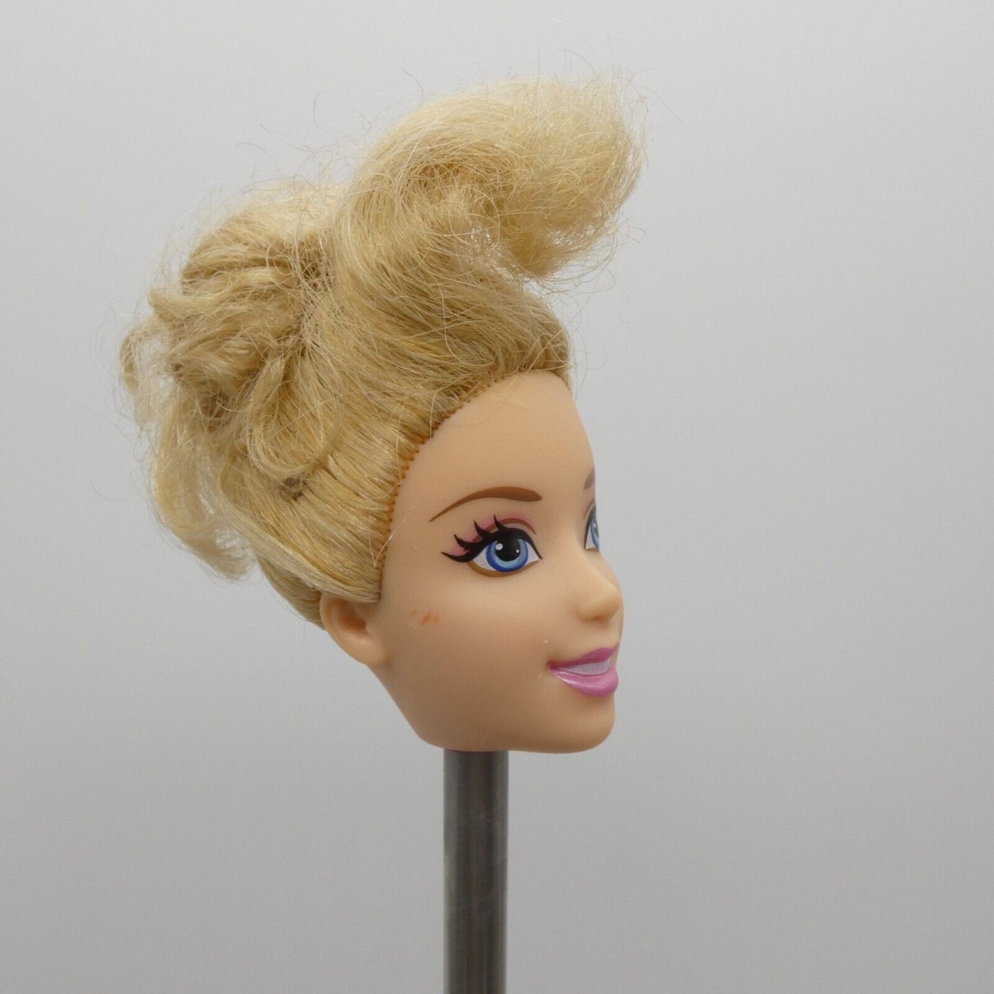 Disney Cinderella Doll Head Bun Bangs 2012 Swirling Lights Mattel X3960