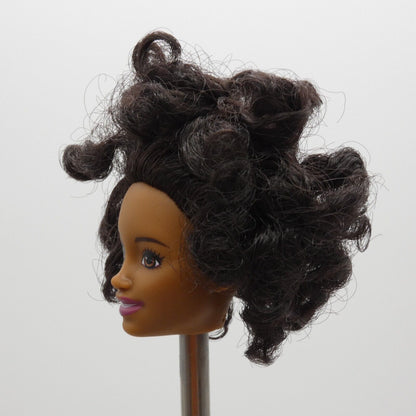 Barbie AA Skipper Babysitter Doll Head Curly Hair Medium Skin Tone 2018 FHY91