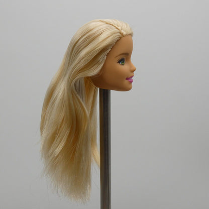 Barbie Doll Head Millie Face Blonde Green Eyes Light Skin 2019 Mattel FXH08