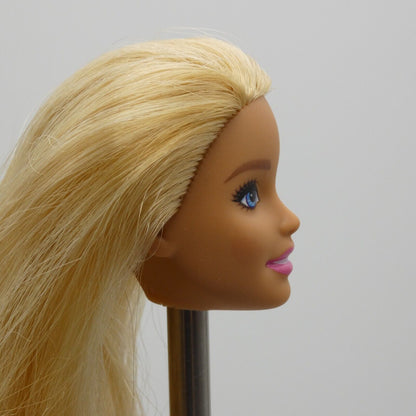 Barbie Beach Doll Head Only Millie Face Blonde Medium Light Skin 2016 DWK00