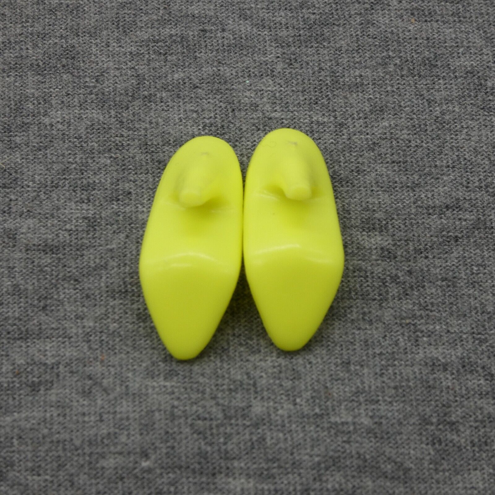 Barbie Doll Shoes Yellow Pumps Heels 80s 90s SuperStar Era Mattel O81