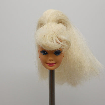 Barbie Doctor Doll Head Blonde SuperStar Medium Light Skin 14309 Mattel 1995