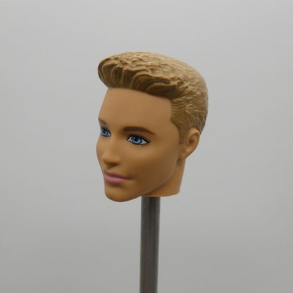 Barbie Fashionistas 1 Ken Ryan Doll Head Molded Blonde Hair 2013 Mattel CFG19 B2