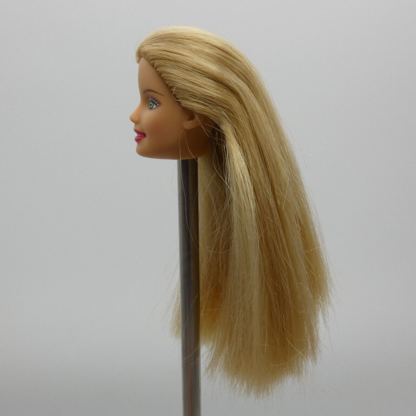 Barbie Fashion Wardrobe Doll Head Generation Girl Face Blonde Green Eyes 27788