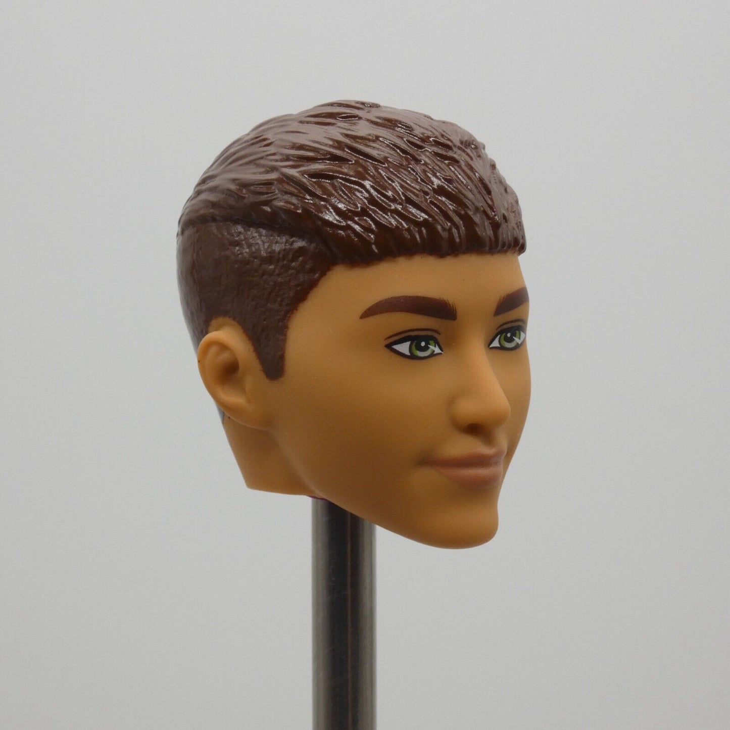 Barbie Fashionistas 195 Ken Doll Head Brown Hair French Crop Green Eyes HJT59 Y7