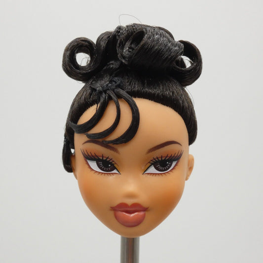 Bratz Doll Head Only Medium Light Tan Skin Kylie Jenner Night 2023 588115 O17C