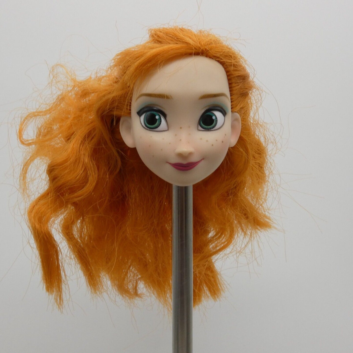 Disney Frozen Anna Doll Head Red White Hair Green Eyes Freckles Light Fair Skin