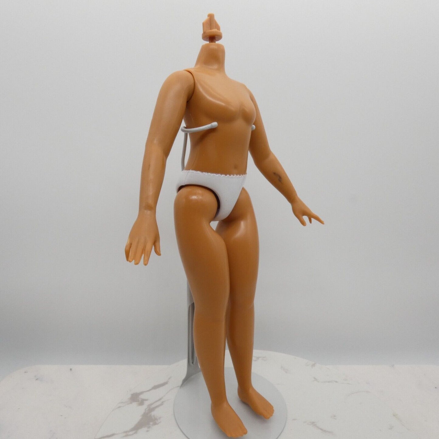 Disney Encanto Mirabel Doll Curvy Body Medium Skin Tone 2021 JAKKS Pacific 11.5"