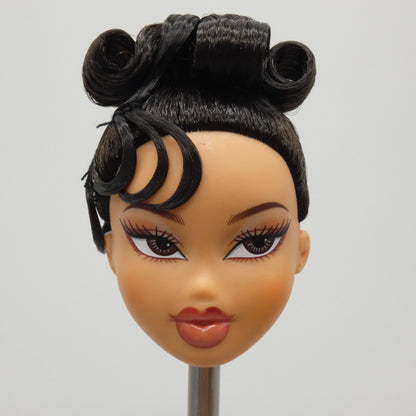 Bratz Doll Head Only Medium Light Tan Skin Kylie Jenner Night 2023 588115 O17D