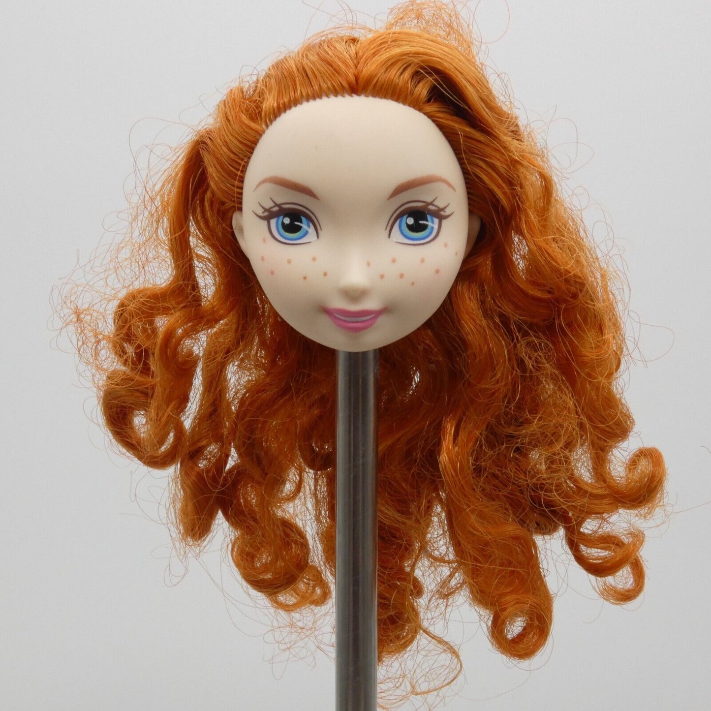 Disney Brave Merida Doll Head Only Curly Red Hair Freckles Light Skin 2011 V1821