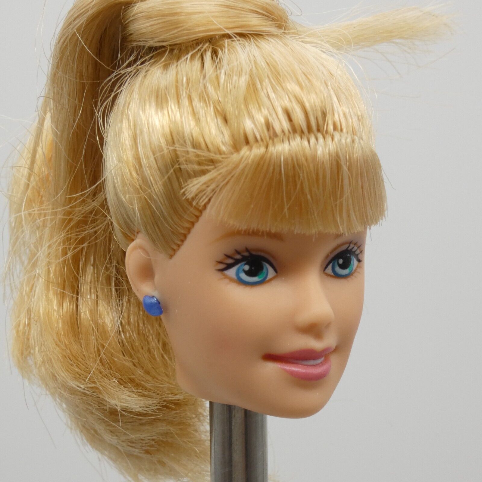 Barbie Olympic Star Skater Doll Head Generation Girl Blonde Medium Light Skin