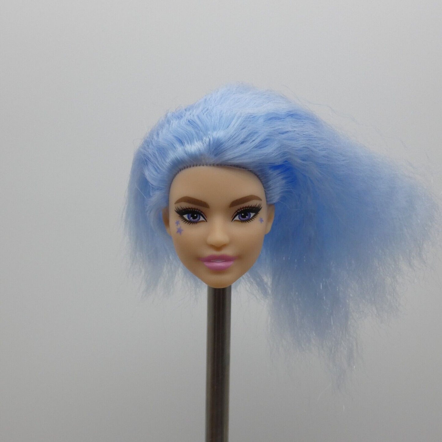 Barbie Fashionistas 170 Doll Head Daya Face Blue Crimped Hair Nude 2021 GRD61