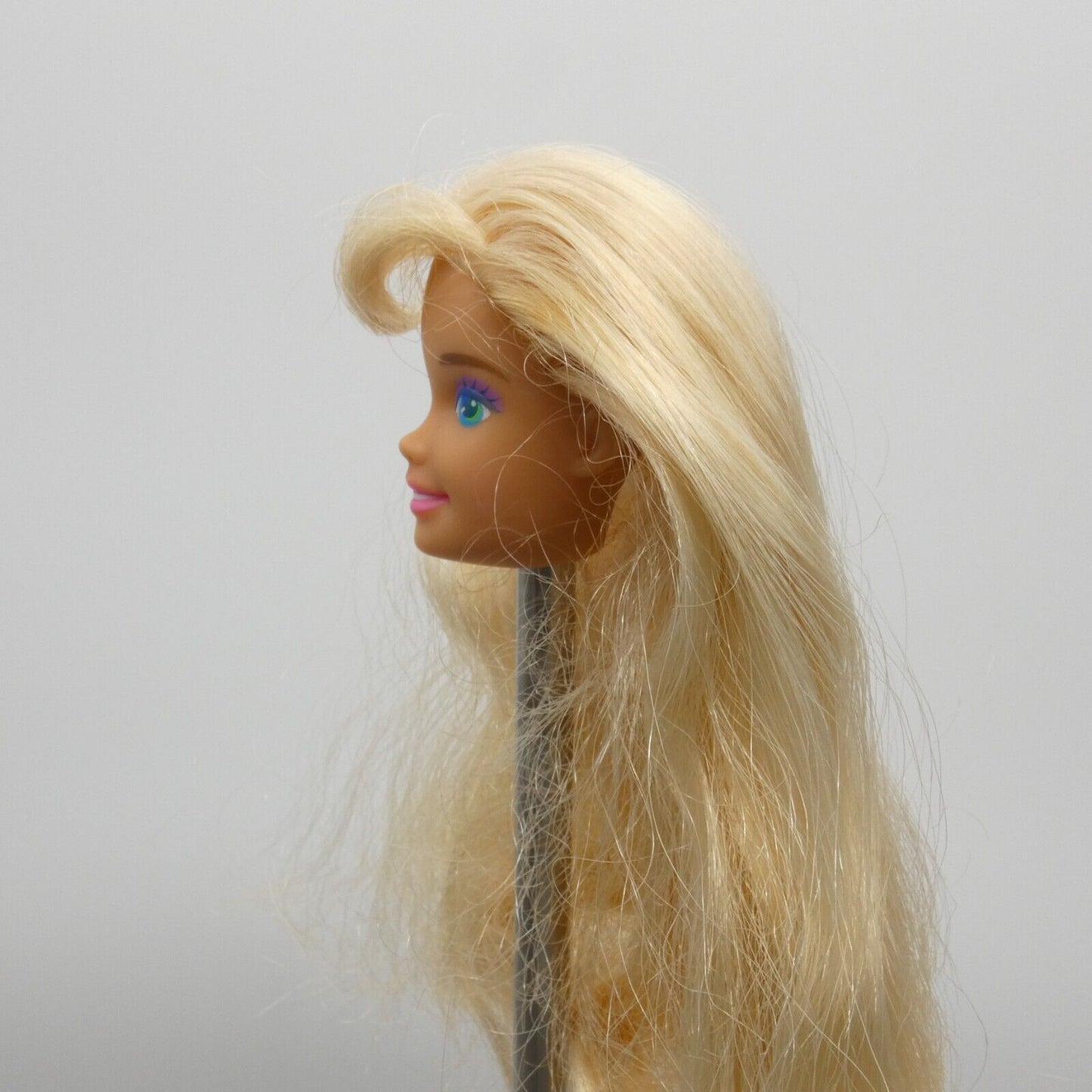 Barbie Snap 'N Play Doll Head Long Wavy Blonde Hair Bangs 1991 Mattel 3550