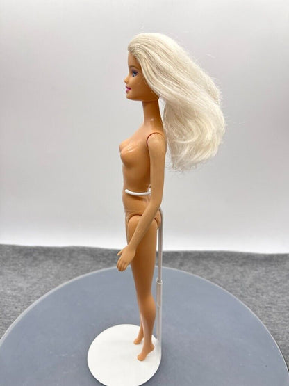 Barbie Doll Generation Girl Face Blonde Hair 2010 Body Straight Arms Mattel 8233