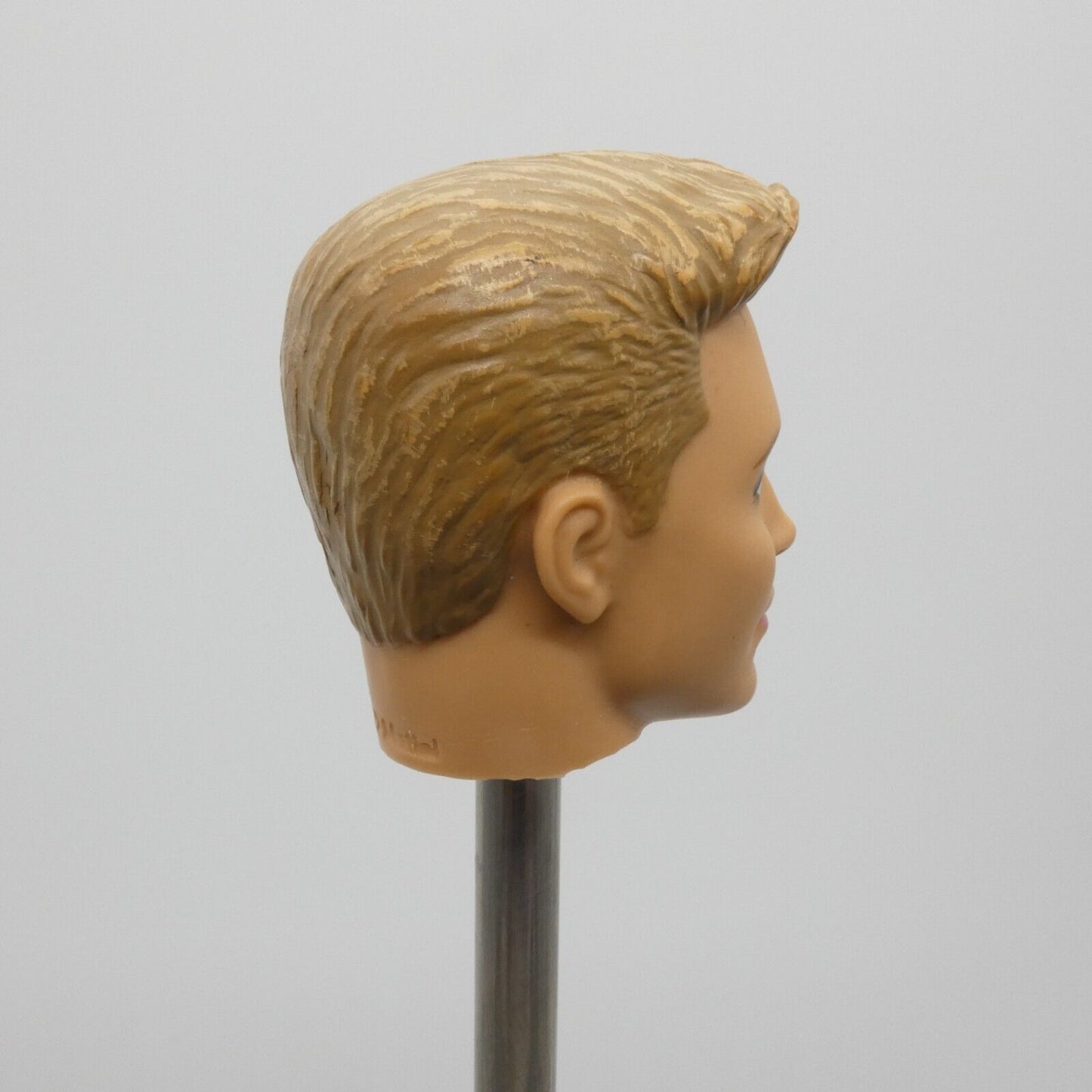 Barbie Fashionistas Ken Doll Head Molded Blonde Kieran Face 2013 Mattel BFW10