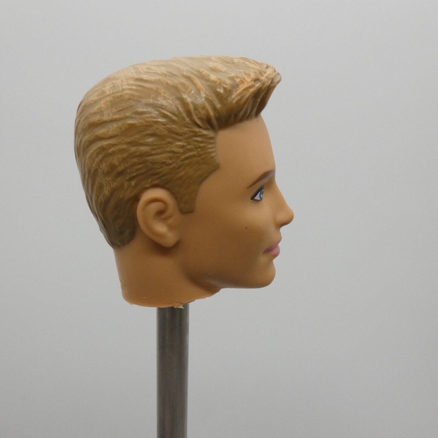 Barbie Fashionistas 1 Ken Ryan Doll Head Molded Blonde Hair 2013 Mattel CFG19 B2