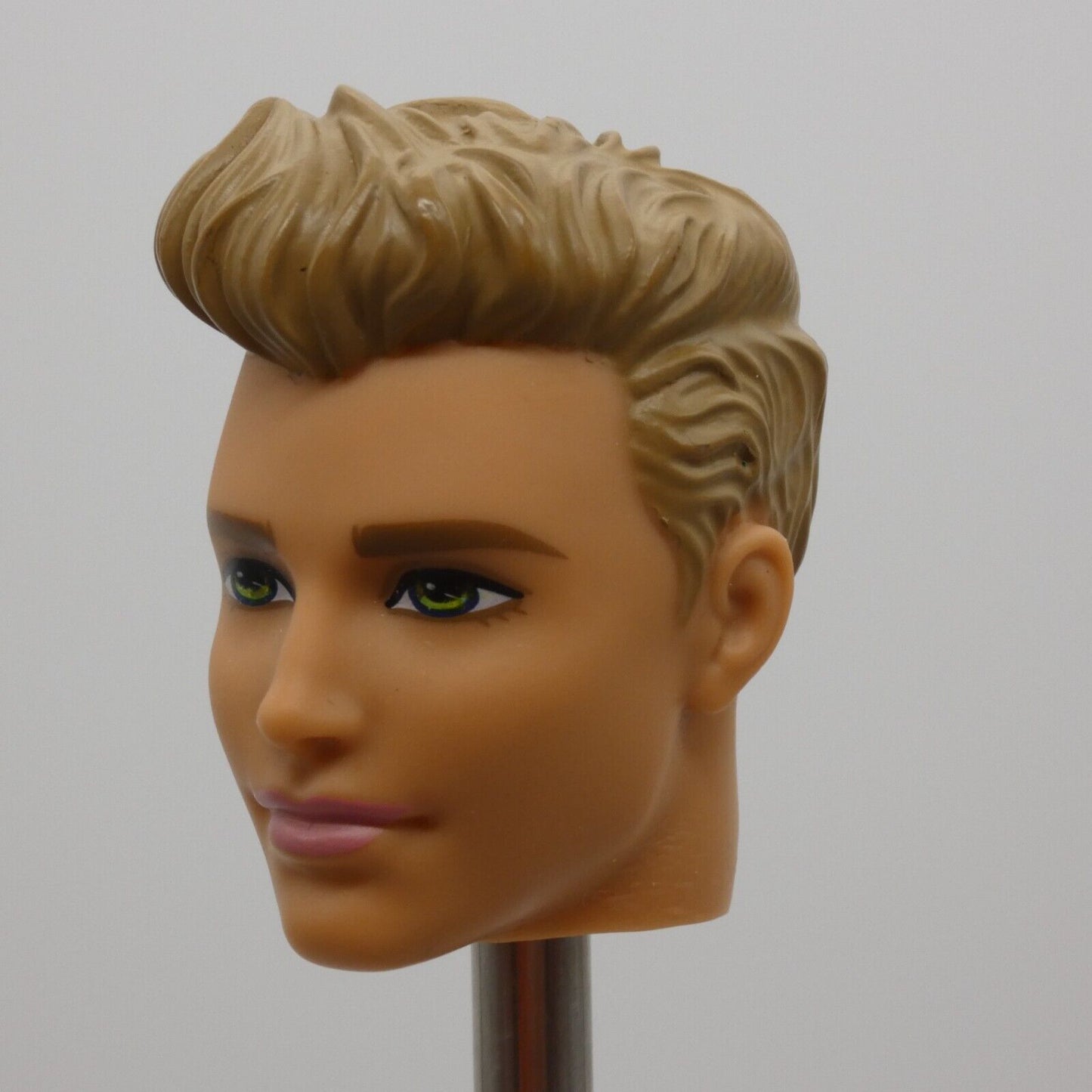 Barbie Fashionistas Ken Doll Head Prince Kieran Face Blonde Green Eyes DGY67