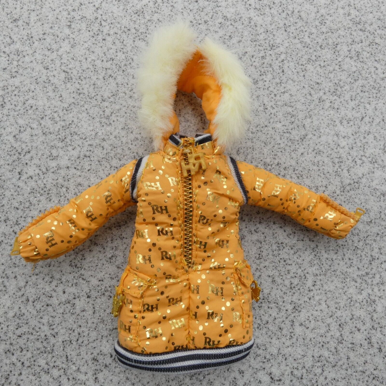 Rainbow High Winter Break Poppy Rowan Doll Jacket Orange Hoodie  2021 MGA 574767