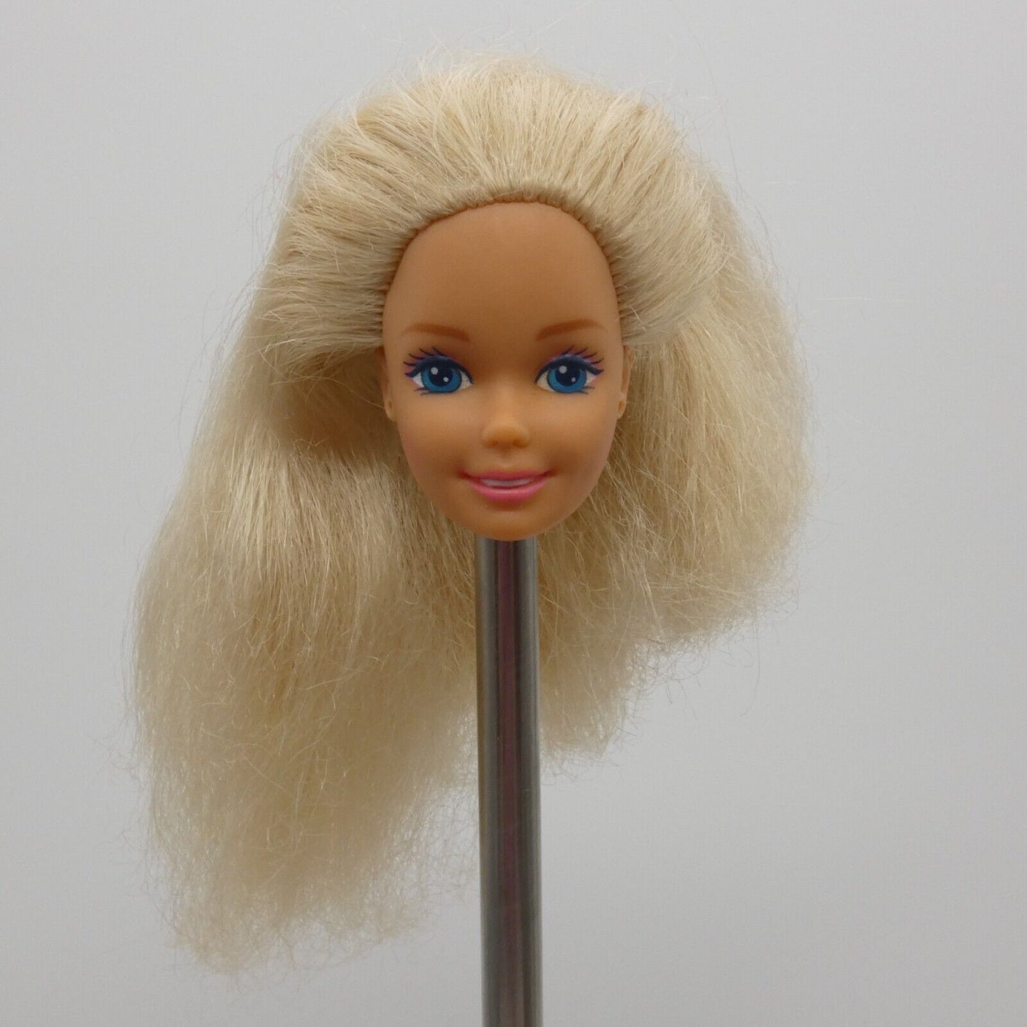 Barbie Fun To Dress Doll Head Only Blonde SuperStar 1993 Mattel 3240