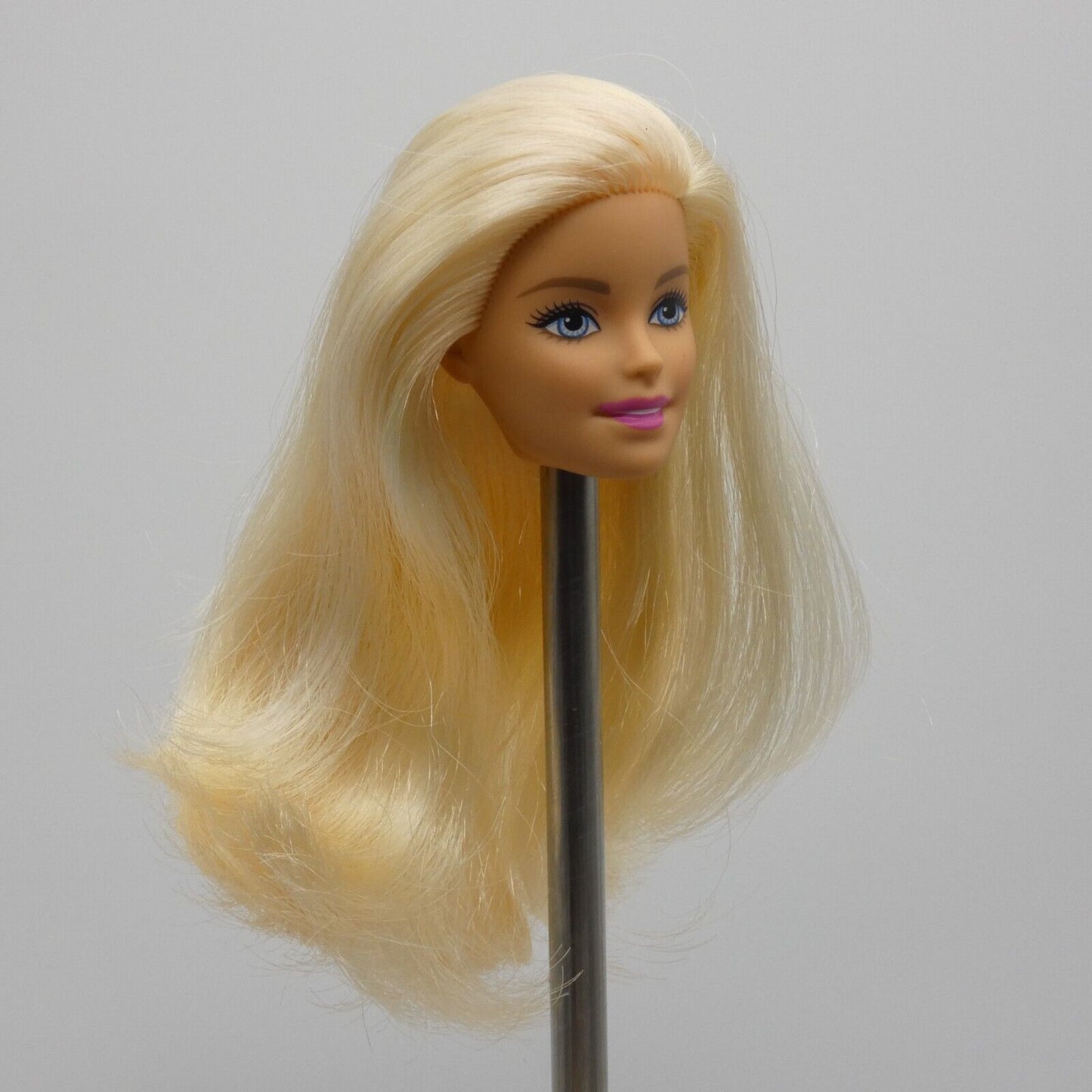 Barbie Fashion Doll Head Only Millie Face Blonde Blue Eyes Left Side Part Mattel