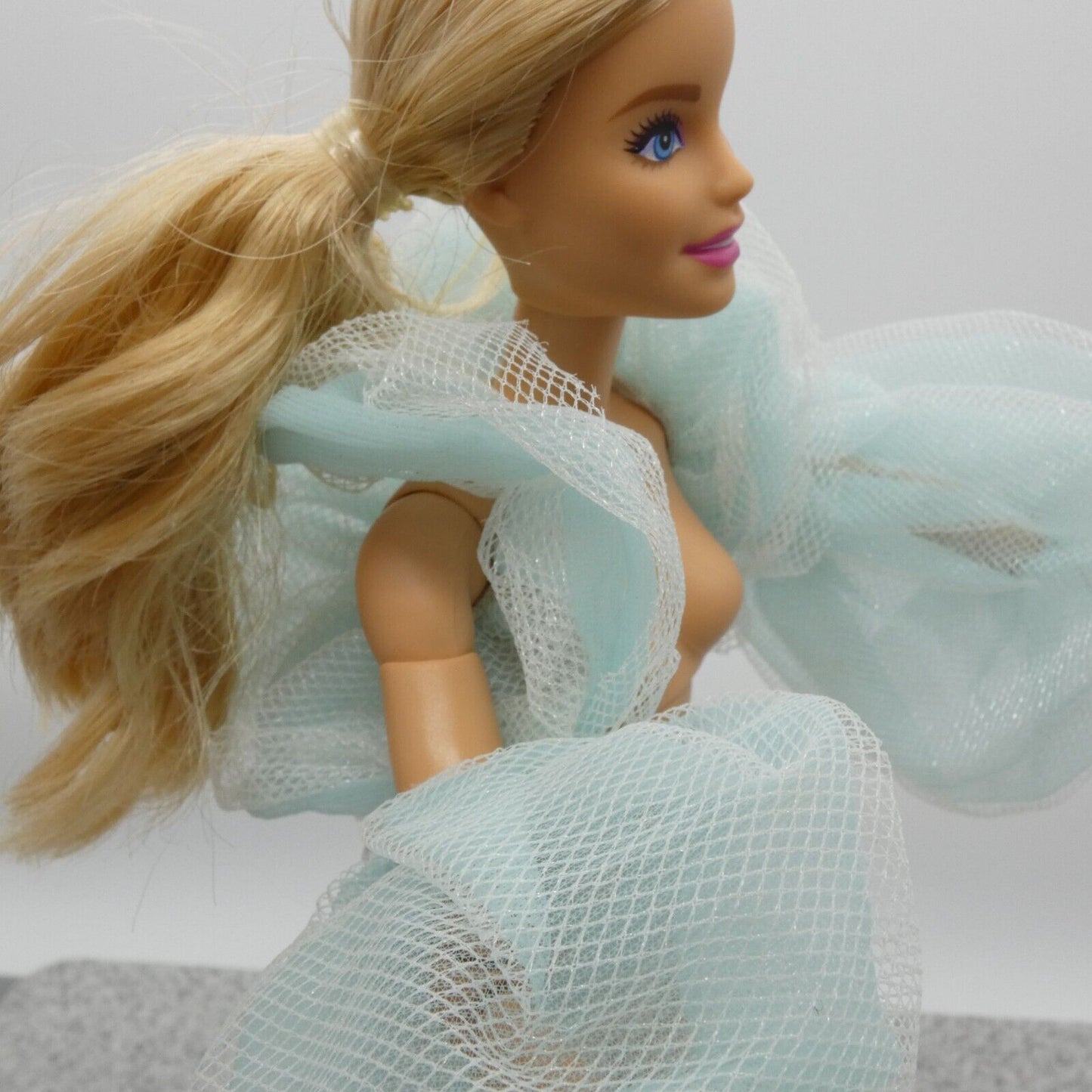 Barbie Dream Fantasy Doll Shoulder Wrap Arm Puffy Sleeves Aqua 1990 Mattel 7335