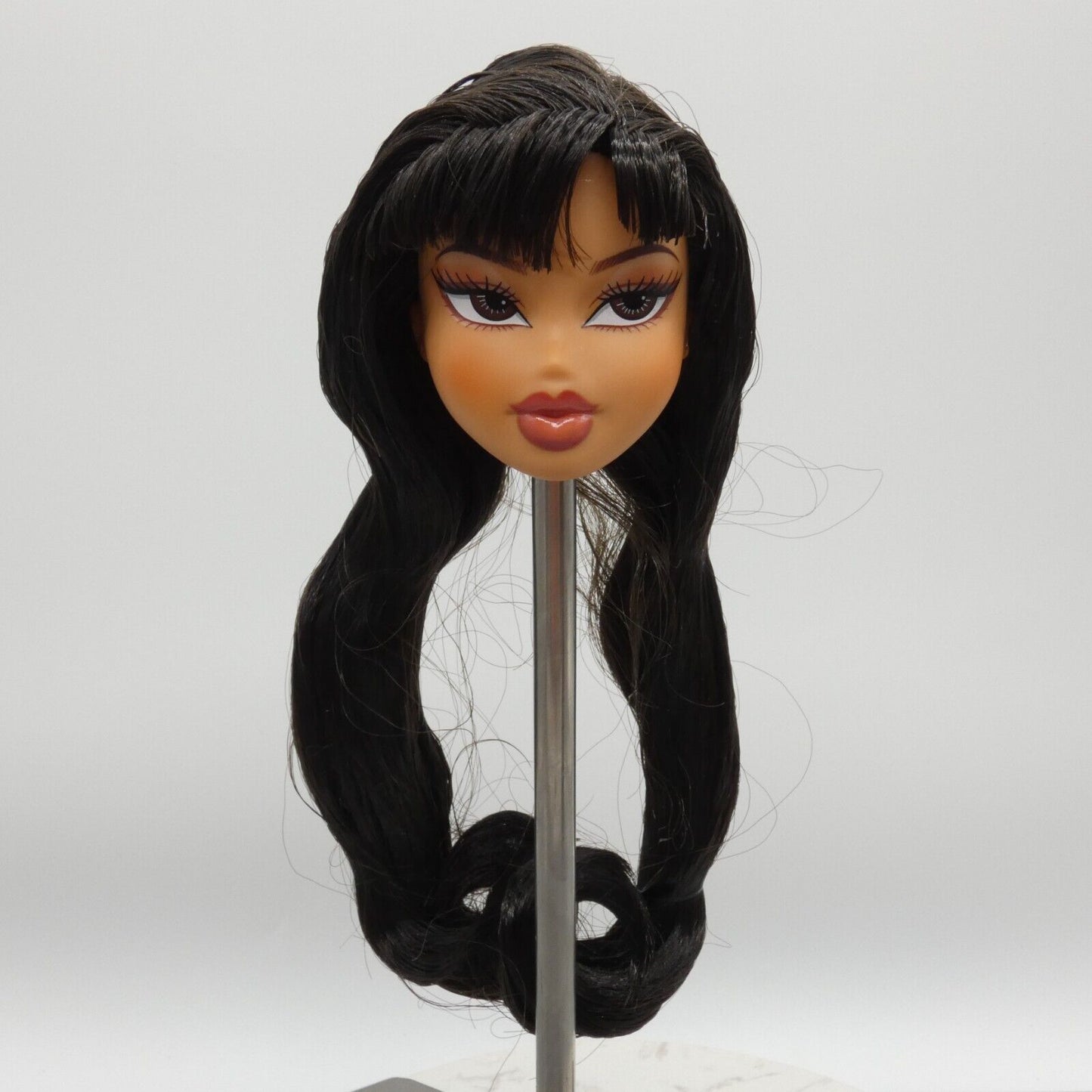 Bratz Doll Head Only Medium Light Tan Skin Kylie Jenner Day Long Hair 2023 O17C