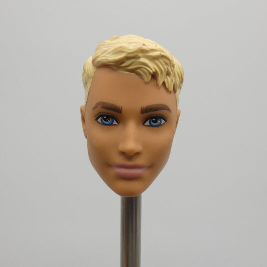 Barbie Ken Fashionistas 014 Doll Head Dolphin Magic Face Blonde Hair 2018 FJF72