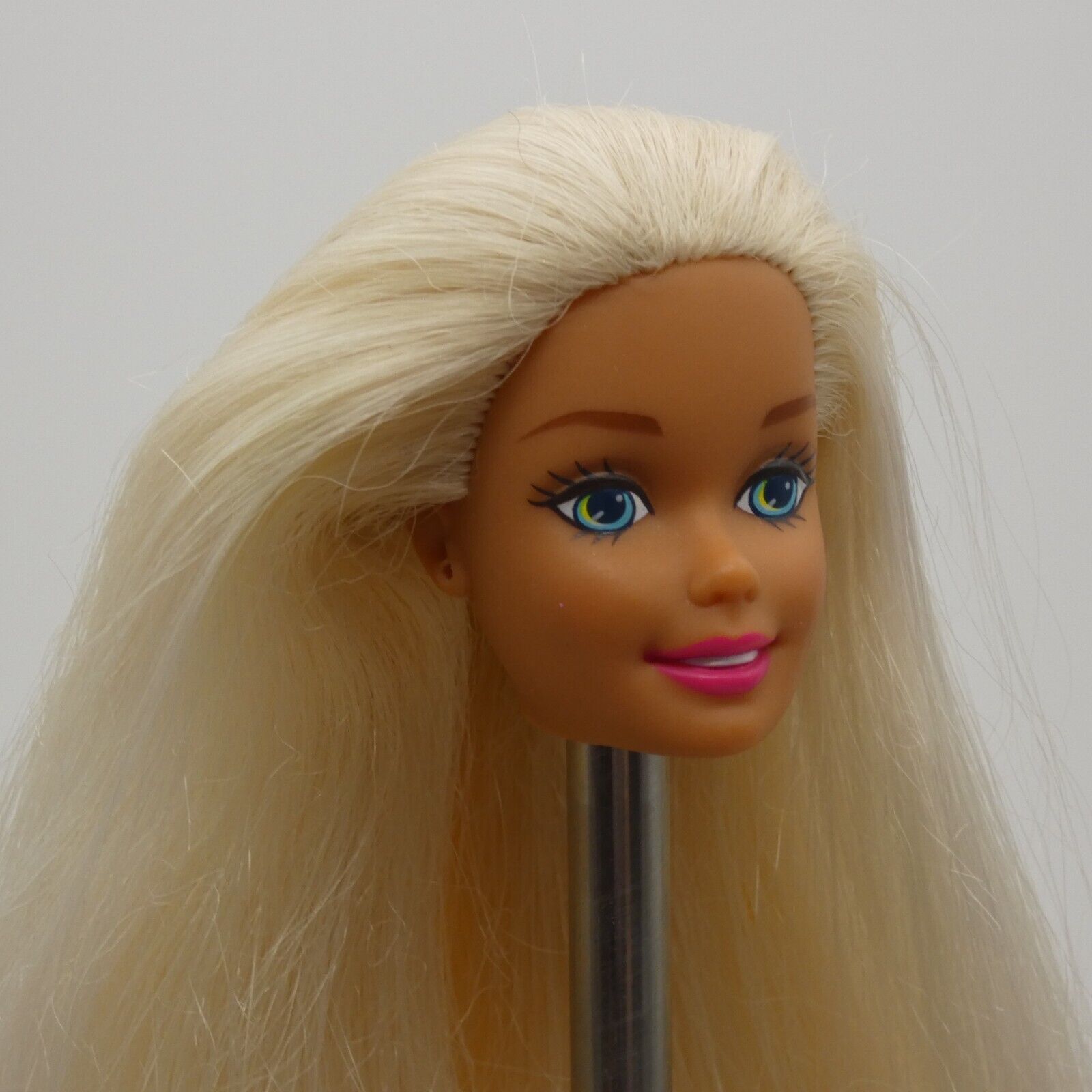 Barbie Ocean Friends Doll Head SuperStar Face Blonde 15428 Mattel 1996