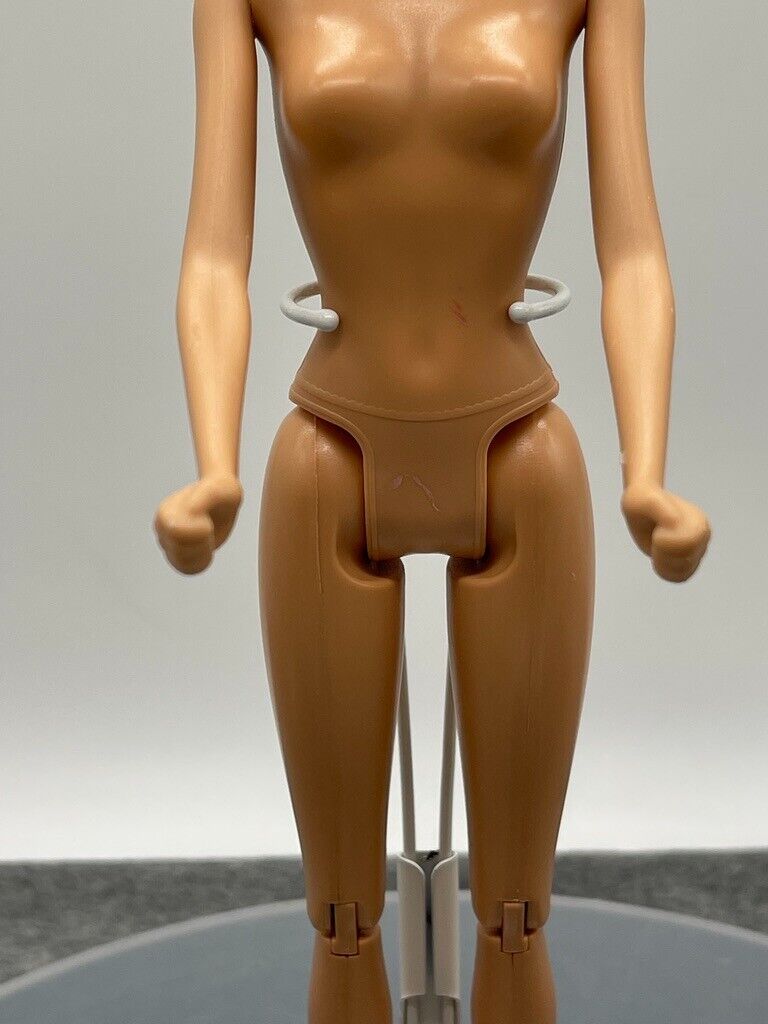 Barbie Body Only Skying Jumping Motion 1999 Body Mattel Articulated Knees