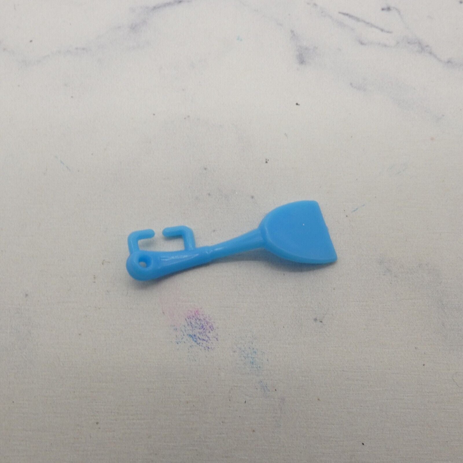 Barbie Barbie Spaghetti Chef Doll Accessory Blue Spatula 2016 Mattel DMC36