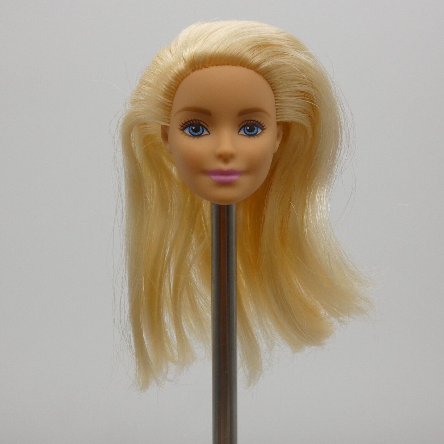 Barbie Made To Move Martial Artist Doll Head Millie Blonde Closed Mouth DWN39