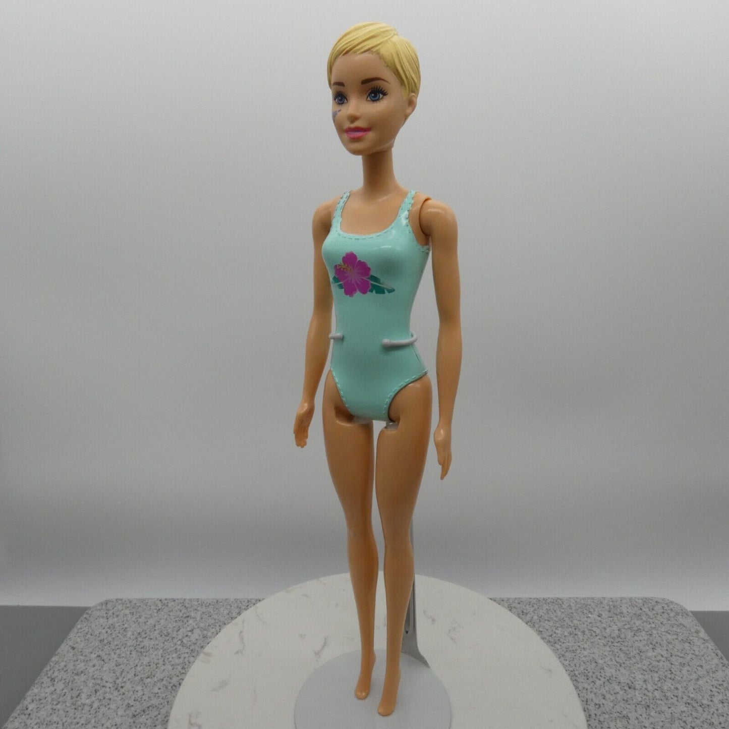 Barbie Color Reveal Doll Millie Face Blonde Hair Hibiscus Swimsuit Mattel GNF85